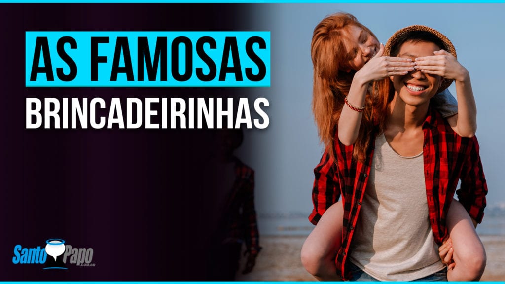 Homem carregando mulher nas costas enquanto ela brinca tapando os olhos dele com as mãos