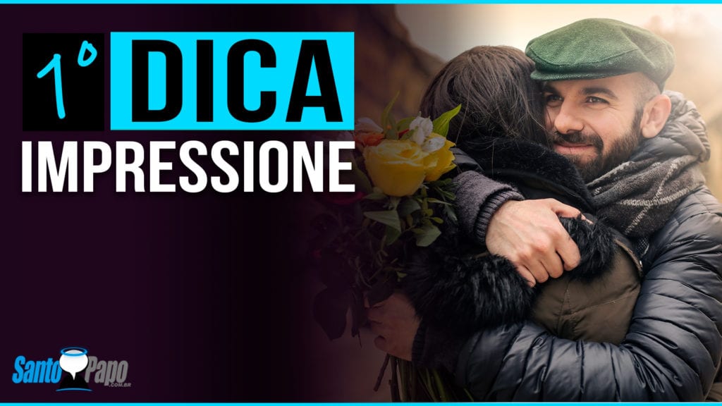 Homem abraçando mulher após lhe presentear com flores